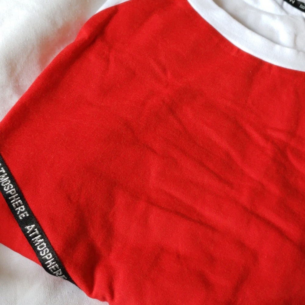 Clothing - Picture 4 of 5